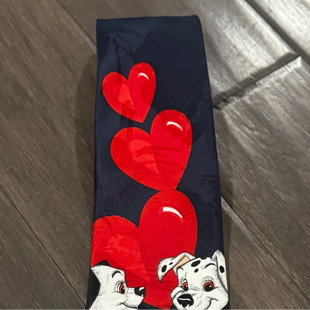 DISNEY 101 Dalmatian Love Dog Tie - Black and Red - Picture 2 of 4